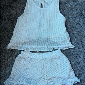 Rylee + Cru Cream Textured Set (runs small)